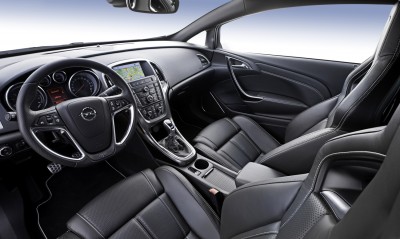 opel-astra-interior.jpg