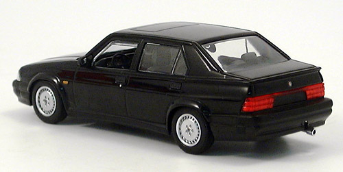 1357_03.jpg